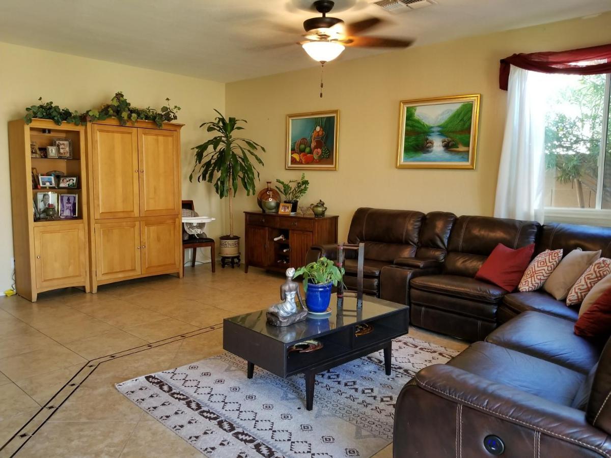 Phoenix Home Near Freeways And Airport Exterior foto